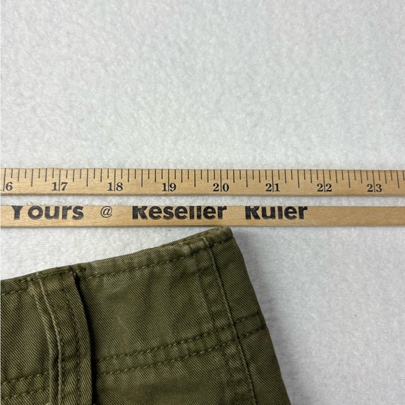 Foot Locker Cargo Shorts Men’s Sz 40 Army Green 12” Inseam Y2K Outdoor Retro - Picture 7 of 8